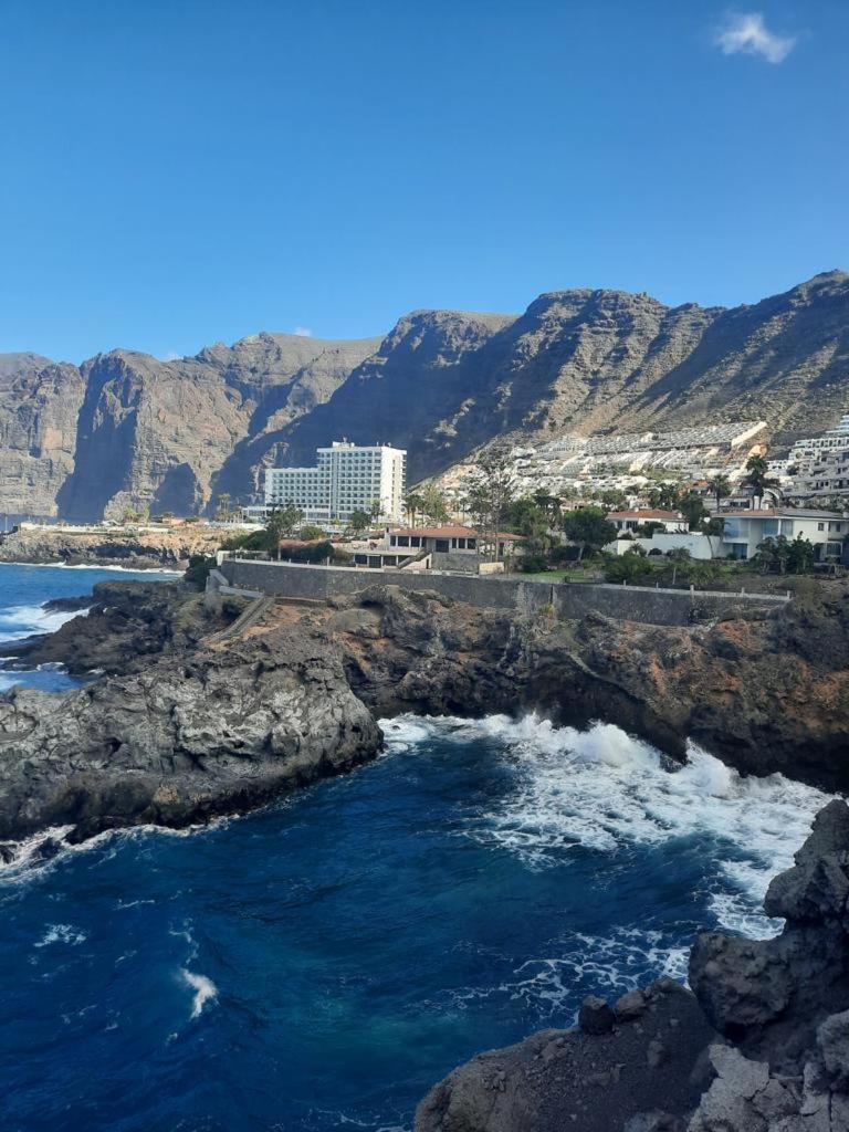 Amazing View Los Gigantes & La Gomera Apartment Acantilado de los Gigantes Exterior photo
